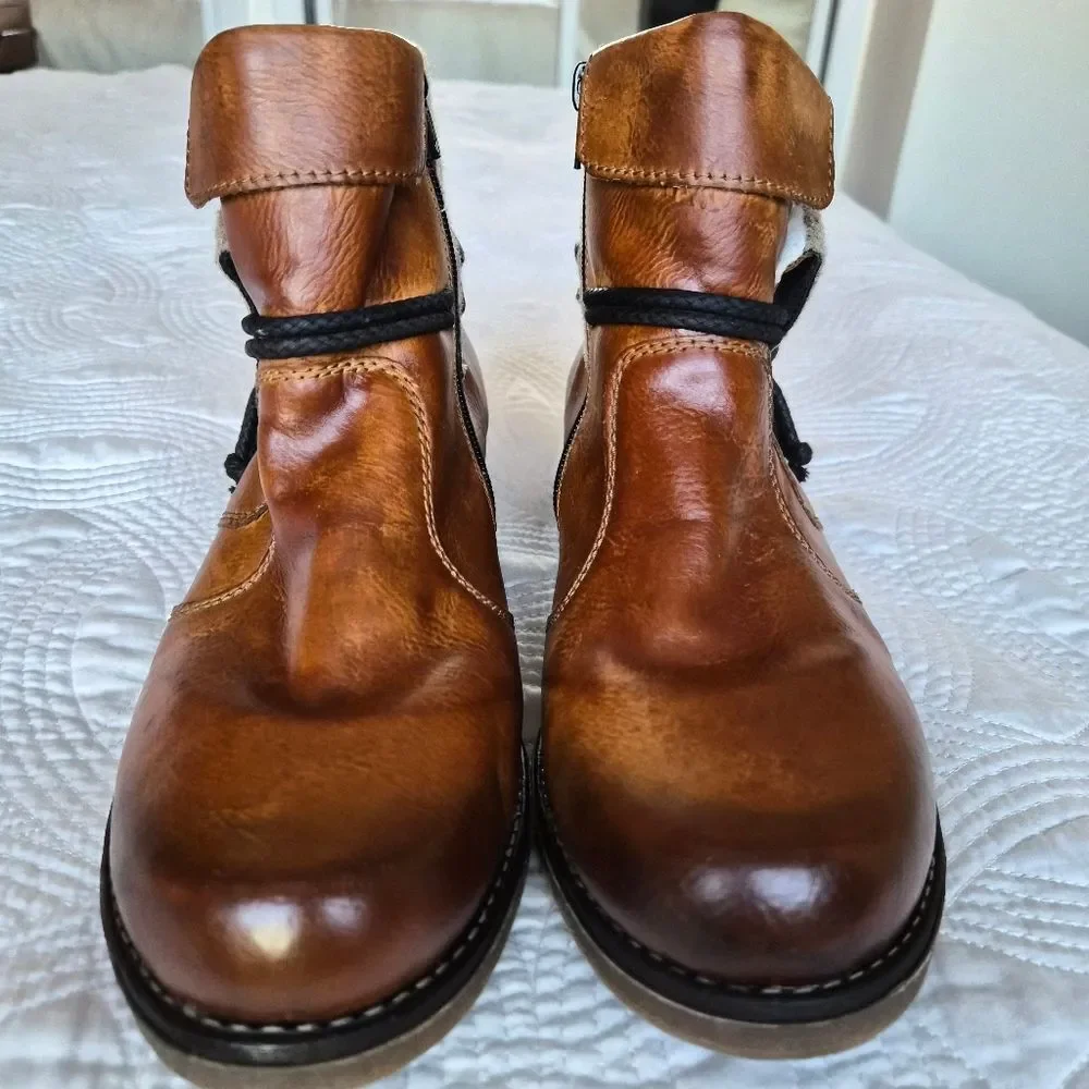 VGUC Rieker Fee 93 Cuffed Bootie EU 42